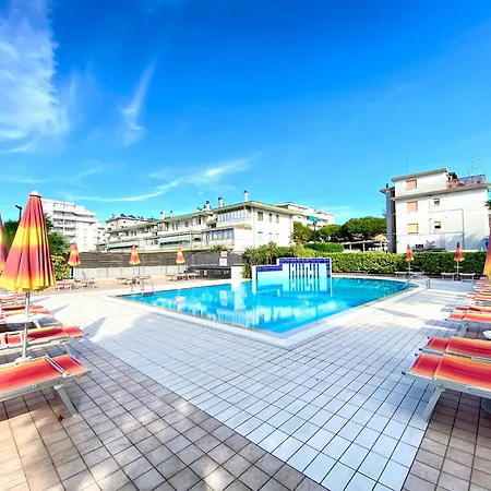 Apartment Aurora Park-carraro Immobiliare Jesolo-family