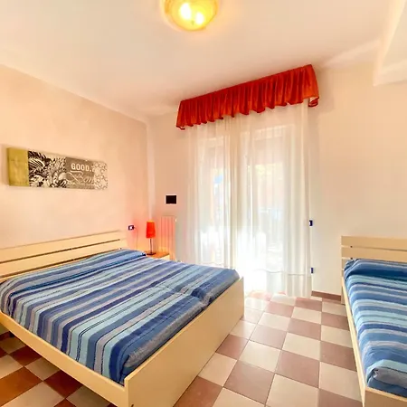 Aurora Park-carraro Immobiliare Jesolo-family 아파트 리도 디 예솔로